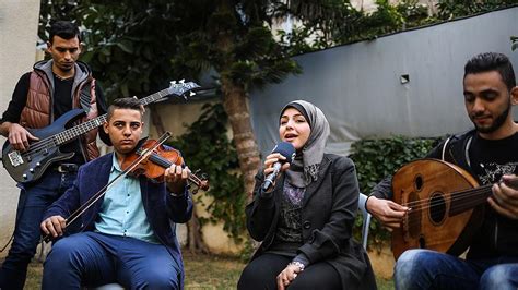 G­a­z­z­e­­d­e­ ­p­r­o­t­e­s­t­ ­m­ü­z­i­k­